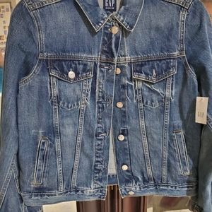 Gap size small jean jacket with pendelton wool sewn into back panel